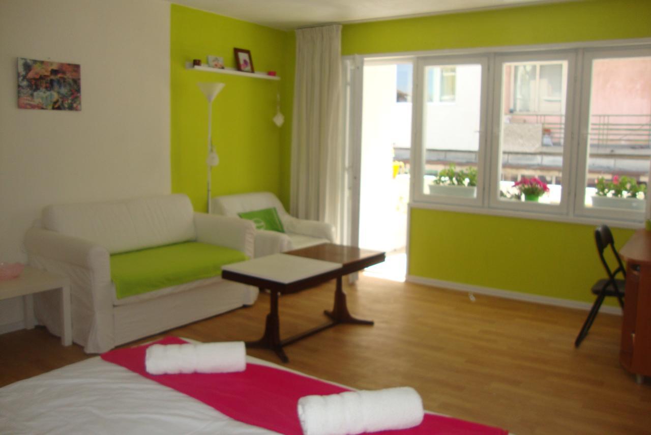 Guest Rooms Colours Kazanlŭk Exterior foto